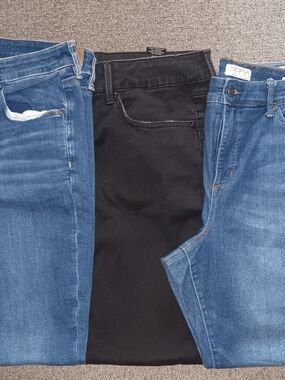 American Eagle Outfitters, Sofia Vergara and Seven Women’s Skinny Jeans